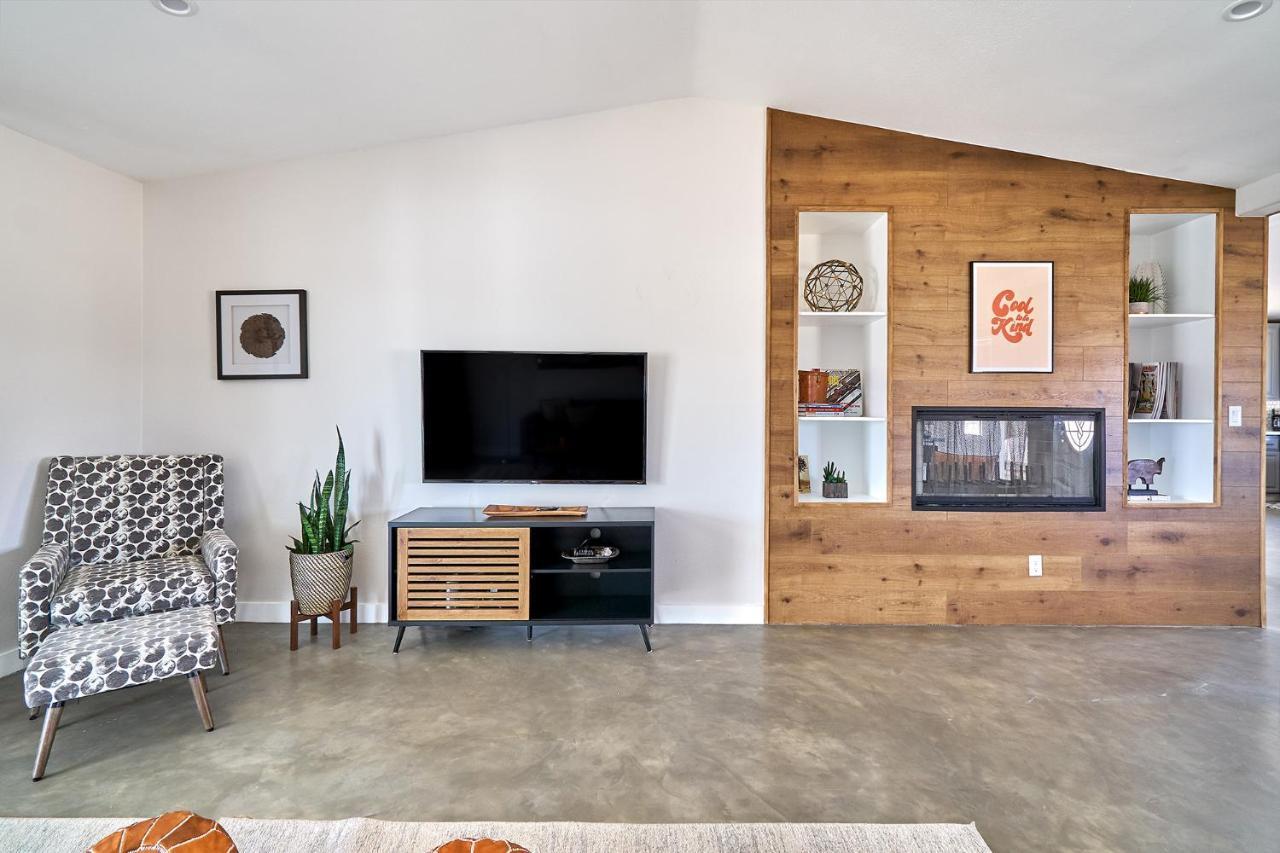 Eclectic * Joshua Tree